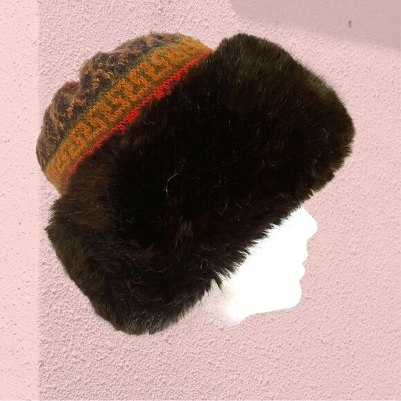 Vintage faux fur hat with fair isle knit top - Picture 1 of 7